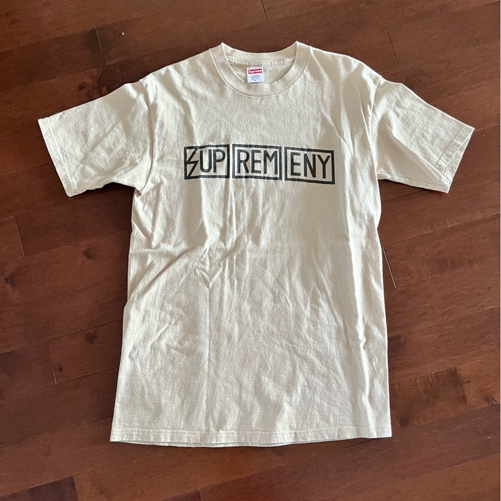 Supreme T-shirt